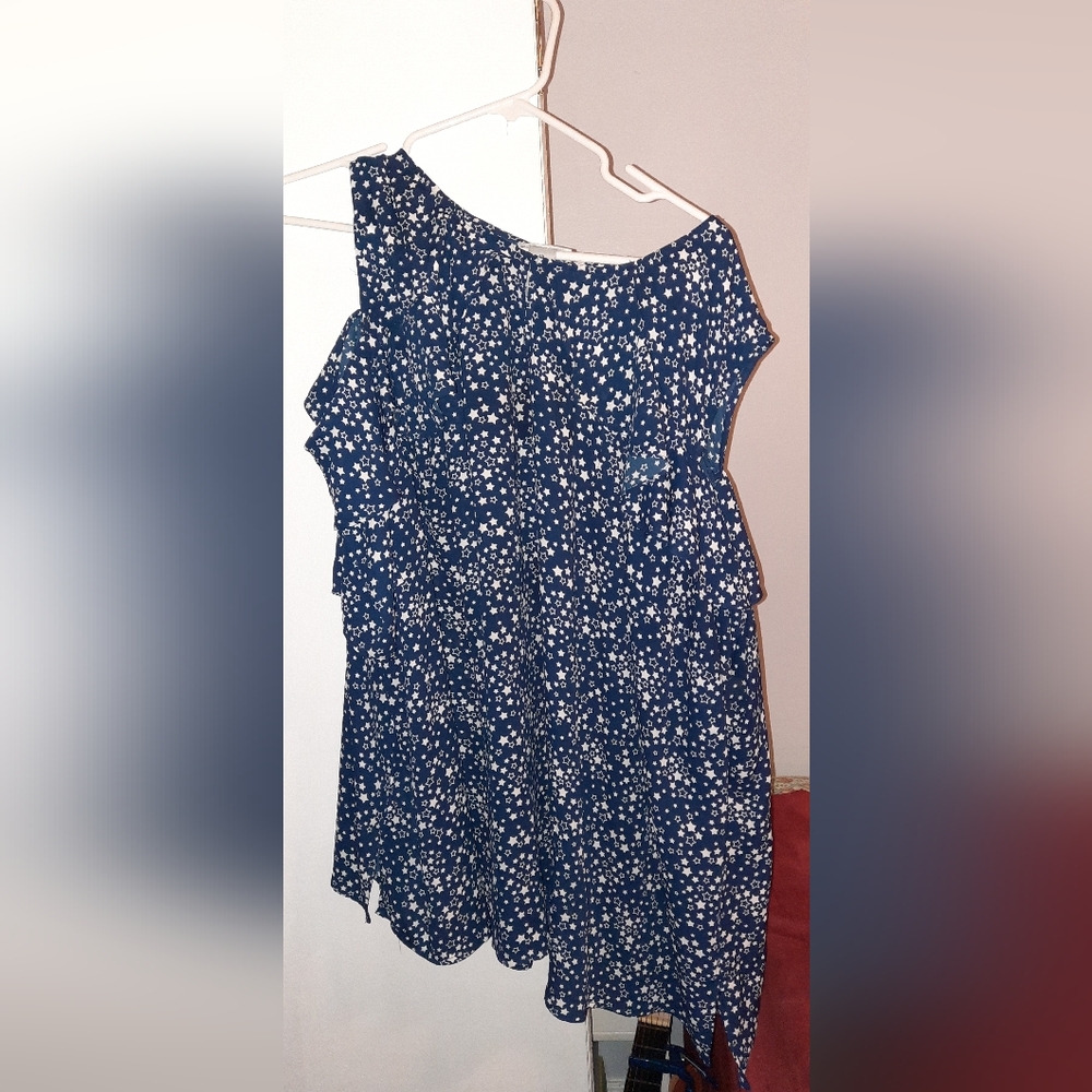 Gorgeous Catherine's 3x blue an star cold shoulder top